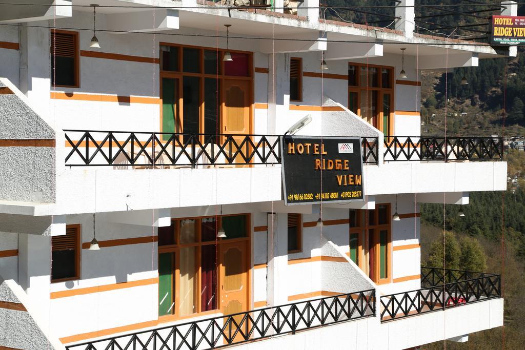 Hotel Ridge View Manāli Exteriör bild